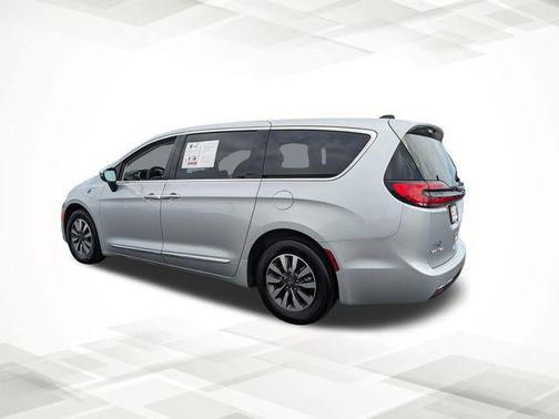 2023 Chrysler Pacifica Hybrid Limited