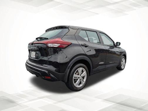 2023 Nissan Kicks S