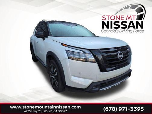 2023 Nissan Pathfinder Platinum