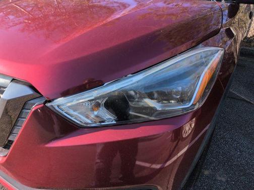 2019 Nissan Kicks SR