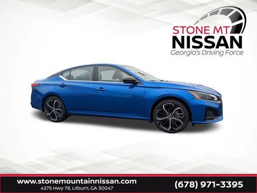 2025 Nissan Altima SR FWD