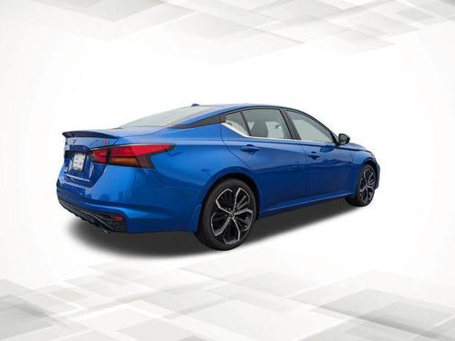 2025 Nissan Altima SR FWD