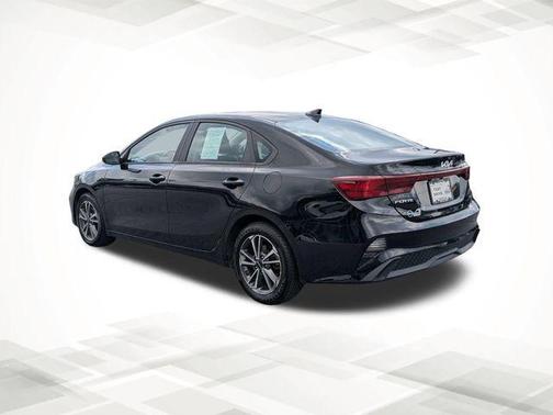 Aurora Black 2023 Kia Forte LXS