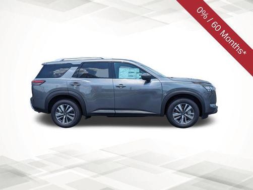 2025 Nissan Pathfinder SL FWD