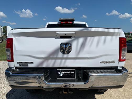 2022 RAM 2500 Tradesman Crew Cab SWB 4WD