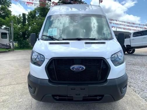 2022 Ford Transit-250 Base