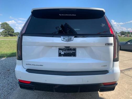 2022 Cadillac Escalade Sport