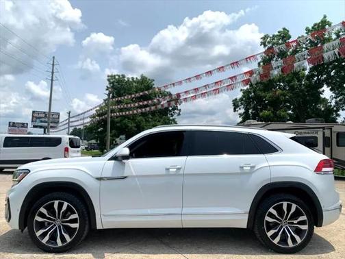 2022 Volkswagen Atlas Cross Sport 3.6L V6 SEL Premium R-Line