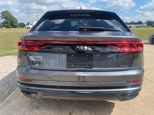 2023 Audi Q8 55 Premium Plus