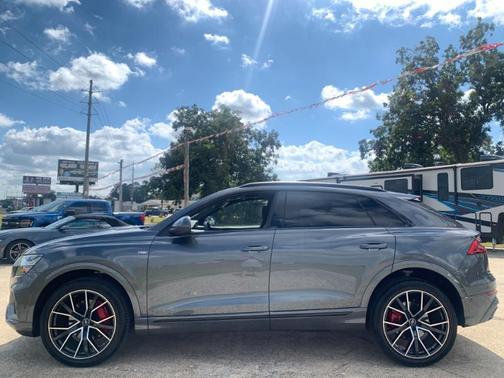 2023 Audi Q8 55 Premium Plus