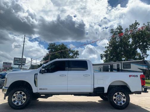 2024 Ford F-250 Lariat Crew Cab 4WD