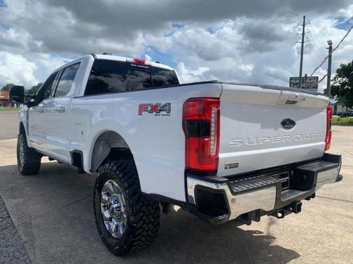 2024 Ford F-250 Lariat Crew Cab 4WD
