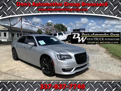 2022 Chrysler 300 Touring