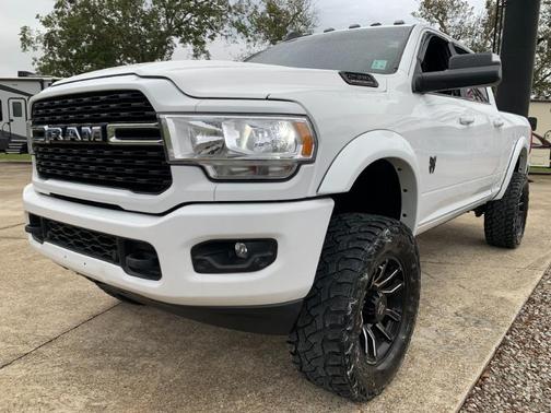 2022 RAM 2500 Big Horn Crew Cab 4WD