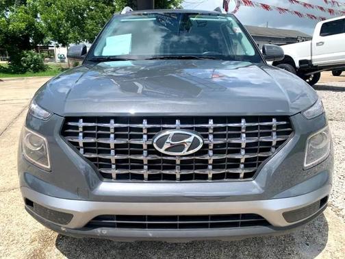 2024 Hyundai VENUE SEL