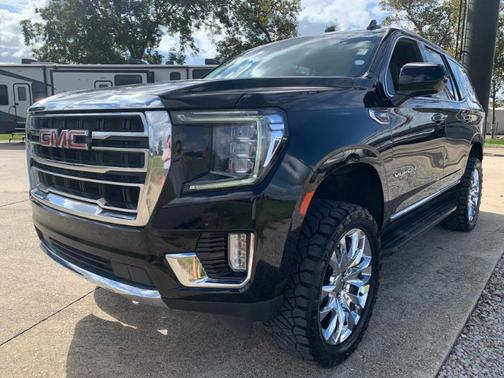 2023 GMC Yukon SLT