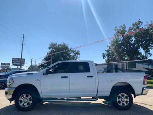 2024 RAM 2500 Big Horn Crew Cab 4WD