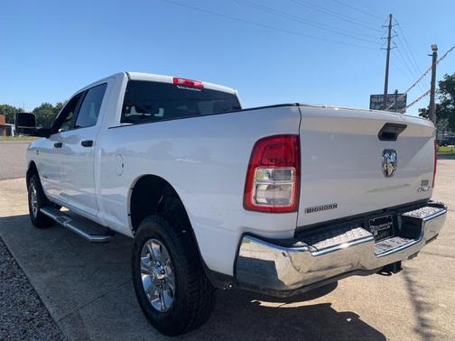 2024 RAM 2500 Big Horn Crew Cab 4WD