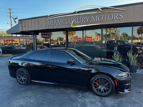 Pitch Black Clearcoat 2017 Dodge Charger R/T Scat Pack