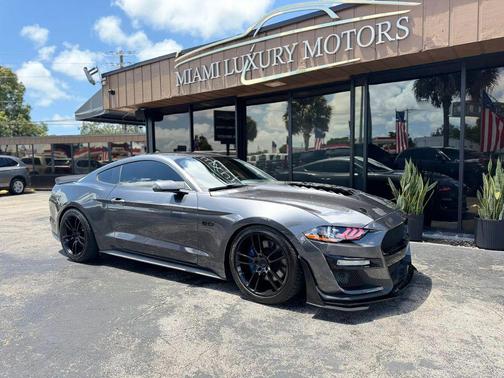 Magnetic Metallic 2020 Ford Mustang GT