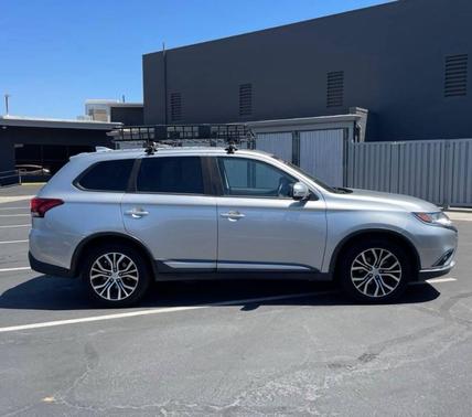 2018 Mitsubishi Outlander ES