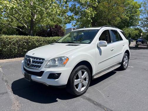 2010 Mercedes-Benz M-Class 4MATIC