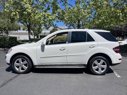 2010 Mercedes-Benz M-Class 4MATIC