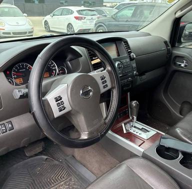 2008 Nissan Pathfinder LE
