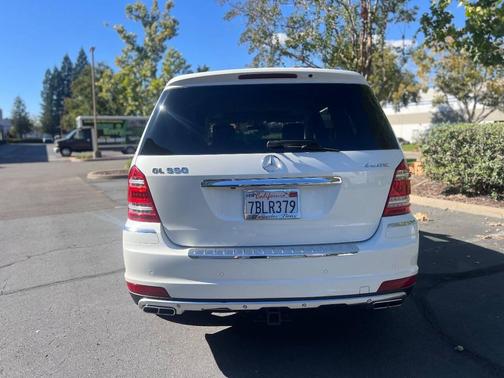 2011 Mercedes-Benz GL-Class 4MATIC