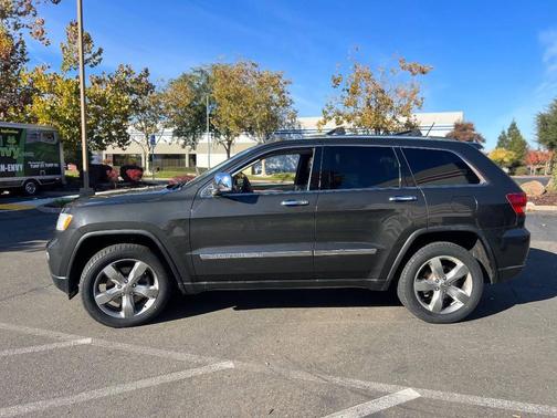 2011 Jeep Grand Cherokee Overland