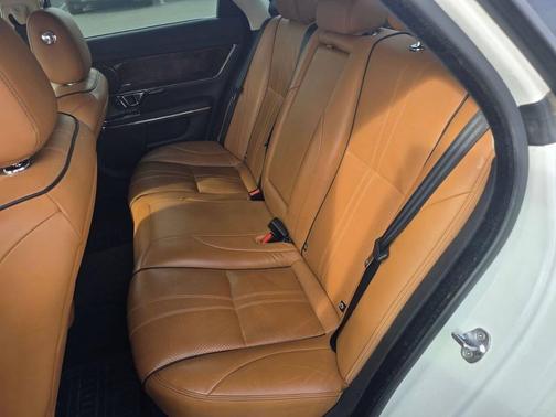 2017 Jaguar XJ XJ R-Sport