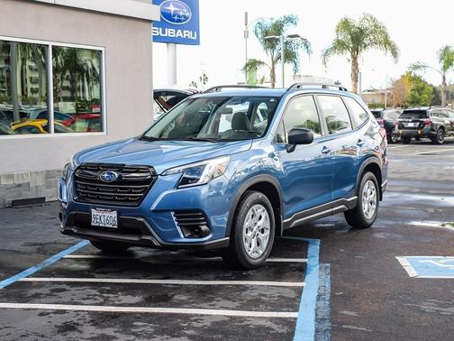 2023 Subaru Forester Base
