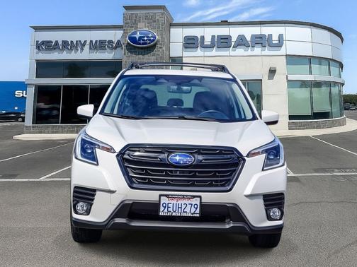 2023 Subaru Forester Premium
