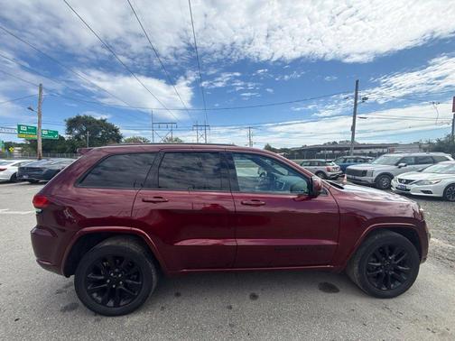 Velvet Red Pearlcoat 2018 Jeep Grand Cherokee Altitude
