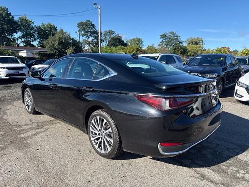Obsidian 2021 Lexus ES 250 Base