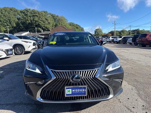 Obsidian 2021 Lexus ES 250 Base