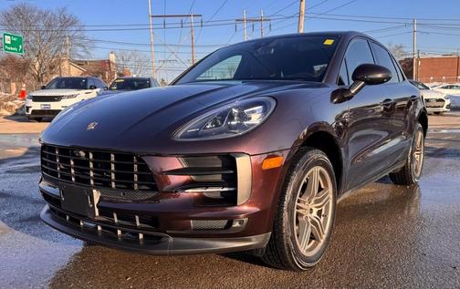 2021 Porsche Macan Base