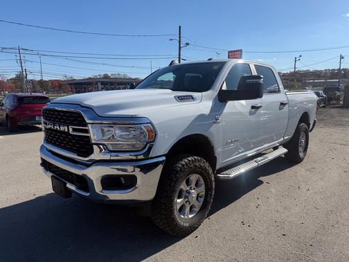 Bright White Clearcoat 2023 RAM 2500 Big Horn
