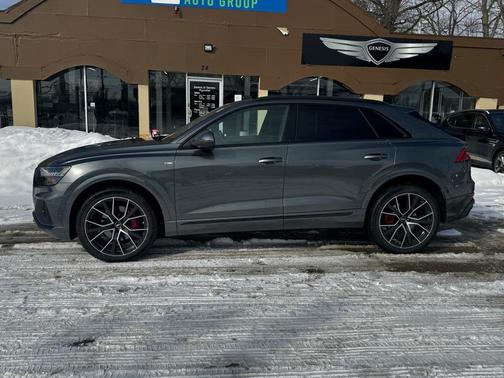 2021 Audi Q8 55 Prestige