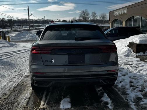2021 Audi Q8 55 Prestige