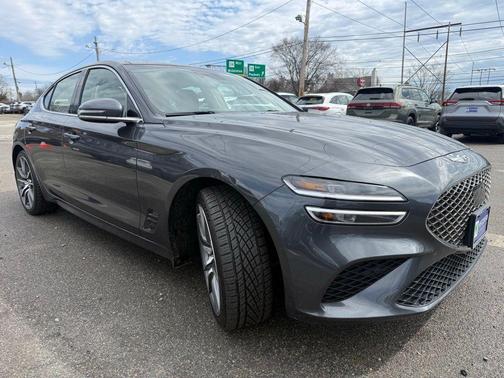 2022 Genesis G70 2.0T