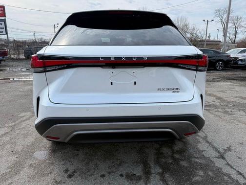 White 2024 Lexus RX 350h Premium