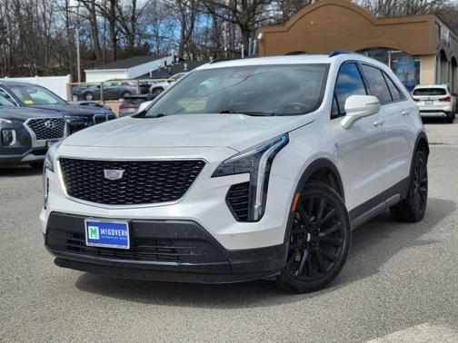 Crystal White Tri-Coat 2023 Cadillac XT4 Sport