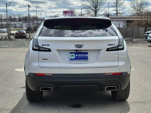 Crystal White Tri-Coat 2023 Cadillac XT4 Sport
