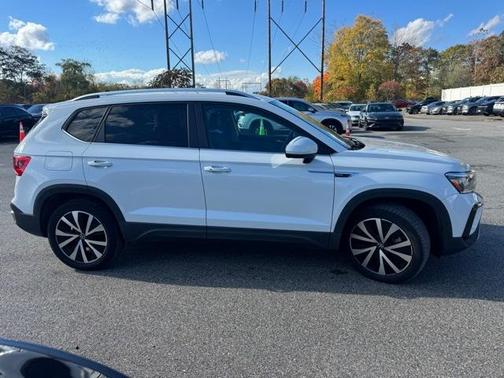 2022 Volkswagen Taos 1.5T SE