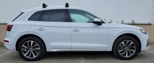 2022 Audi Q5 45 S line quattro Premium