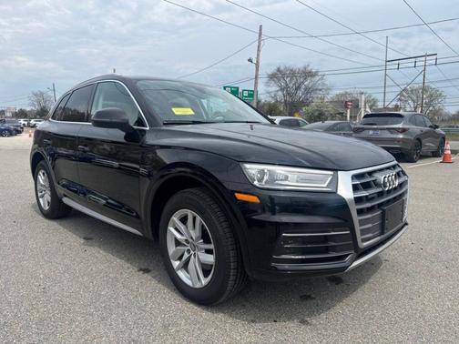 Brilliant Black 2020 Audi Q5 45 Premium