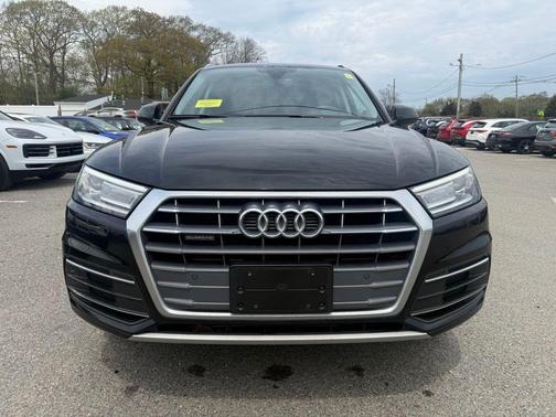 Brilliant Black 2020 Audi Q5 45 Premium