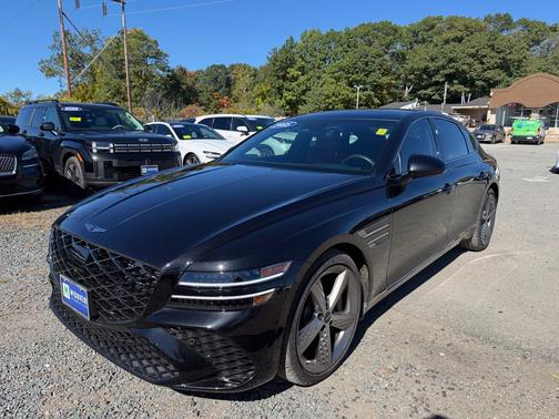 Vik Black 2025 Genesis G80 2.5T