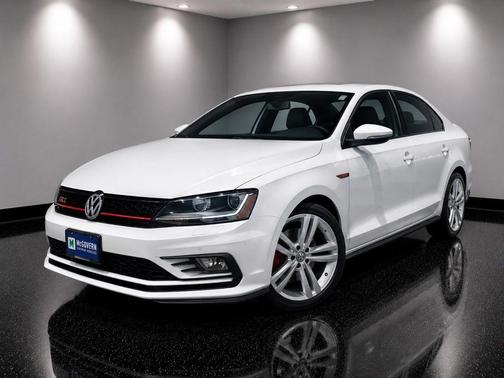 Pure White 2017 Volkswagen Jetta GLI